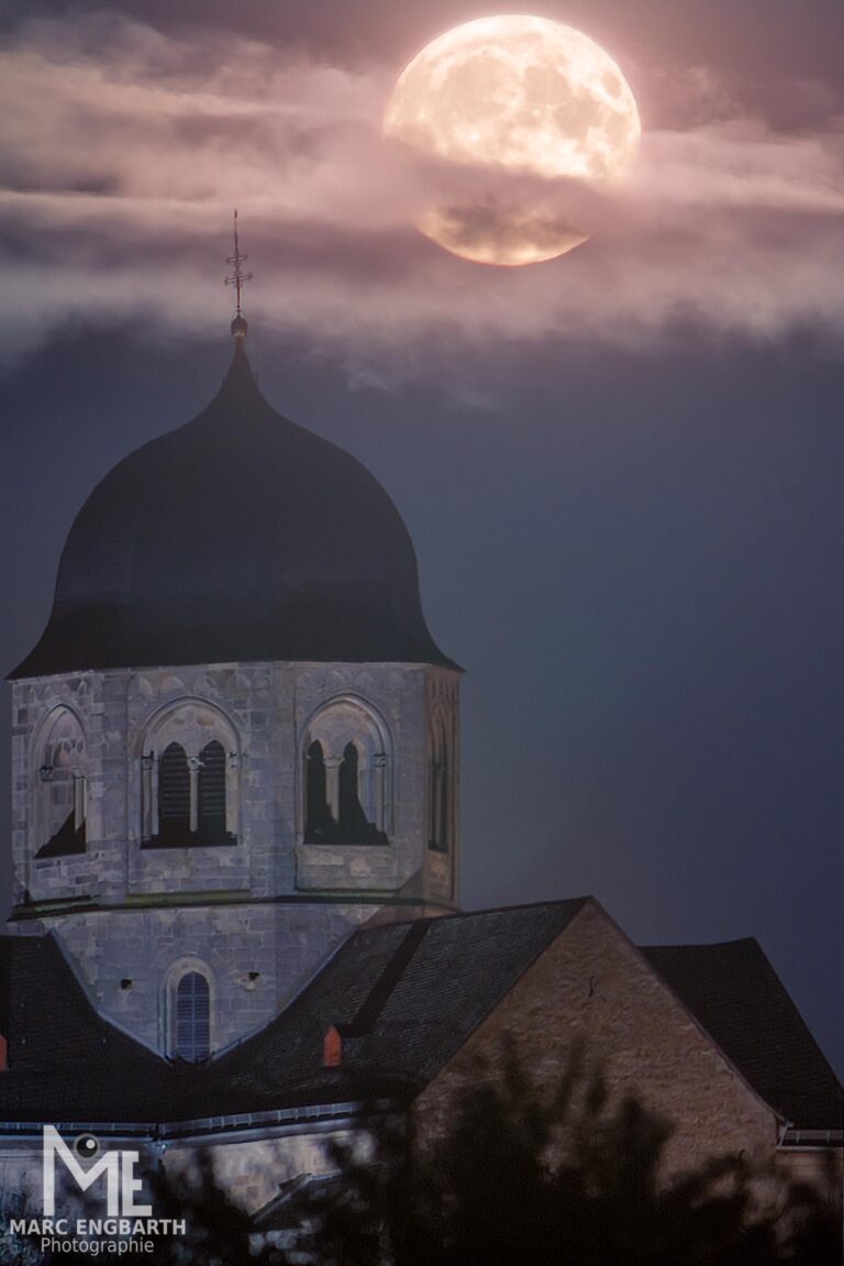 Das zweite Foto mit der Klosterkirche Sponheim und dem …