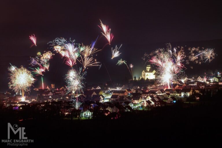 Silvesterfeuerwerk über Sponheim Frohes Neues Jahr euch …