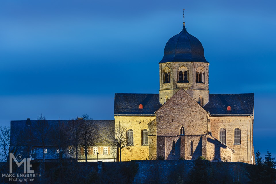Klosterkirche zur blauen Stunde Manchmal entdeckt man …