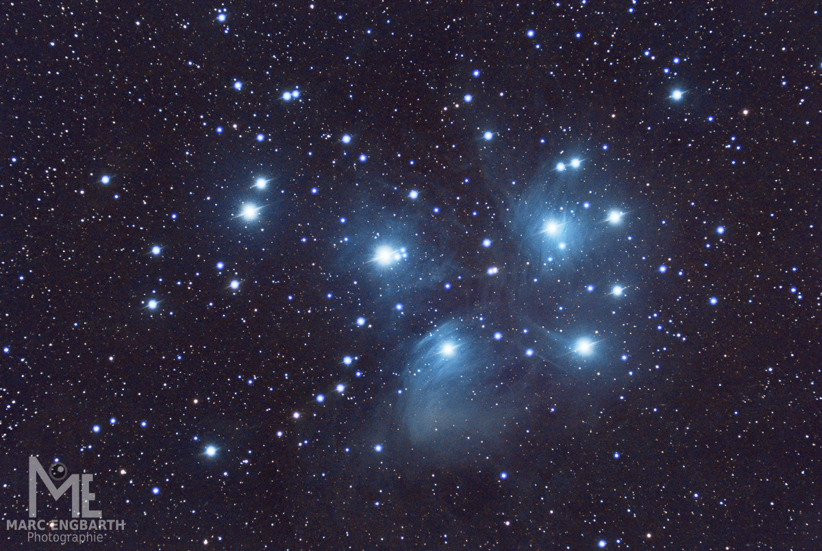 Die Plejaden oder auch M45 im Sternbild Stier waren …