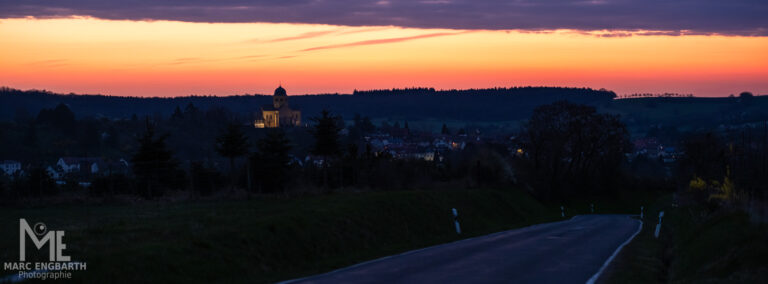 Sponheim kurz vor Sonnenaufgang um kurz nach 6:00 Uhr